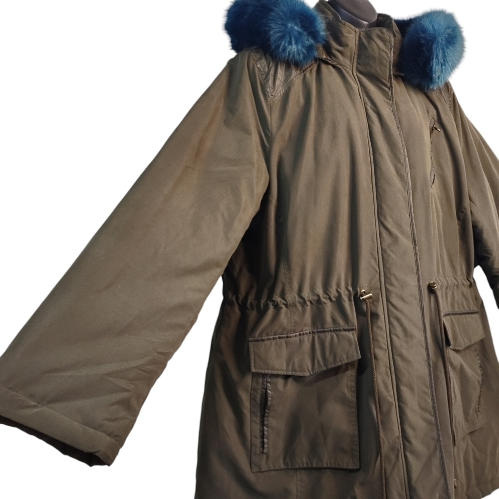 Lane Bryant Coat Women's Green Faux Fur Trimmed Parka Coat Size 18/20 - Picture 7 of 11